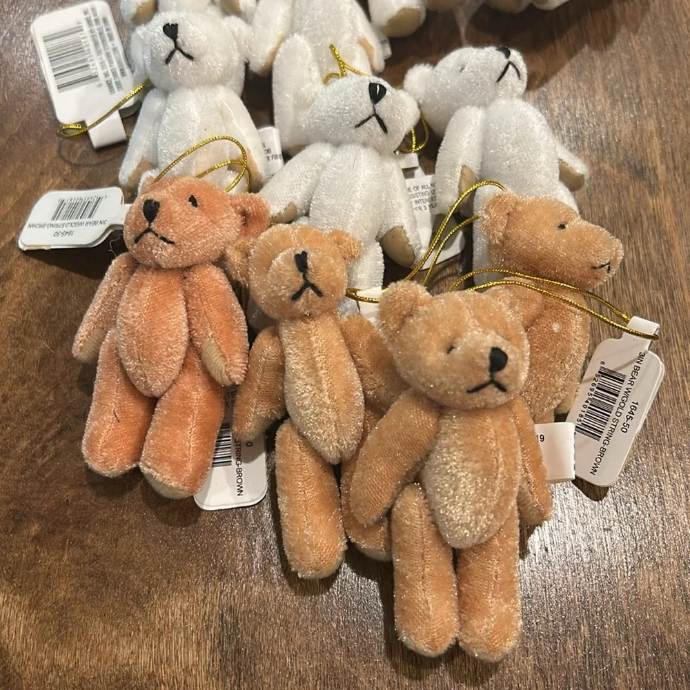 Homecoming 15-3” jointed assorted colors 3 2.5” Jointed Bears Mum & Garter